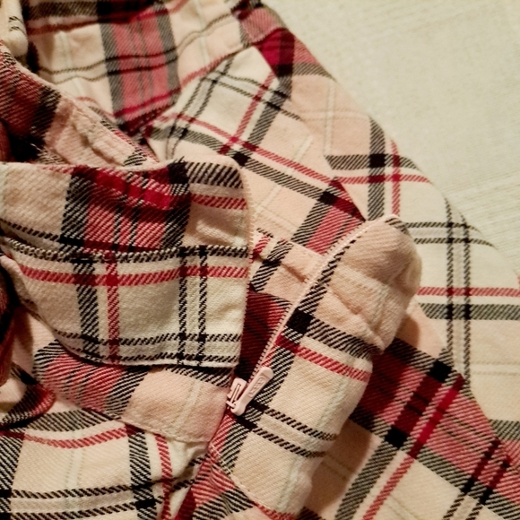 Gymboree girls size 8 plaid flannel skirt, modesty shorts, bow on the front - Picture 4 of 5